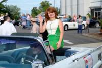 parade140923901_small.jpg