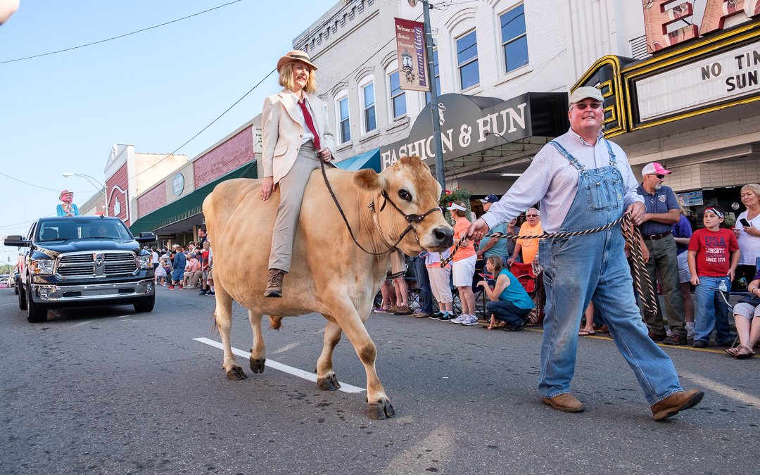 parade17091673.jpg